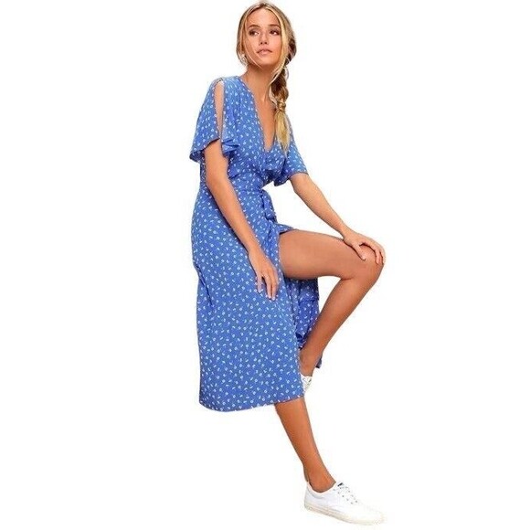 Lulus Maretta Blue and White Floral Print Wrap Midi Dress XS NWT Tie - Picture 1 of 13